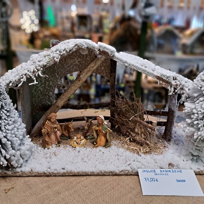 Figurice in dodatki za jaslice HLEVČEK + figure 700120